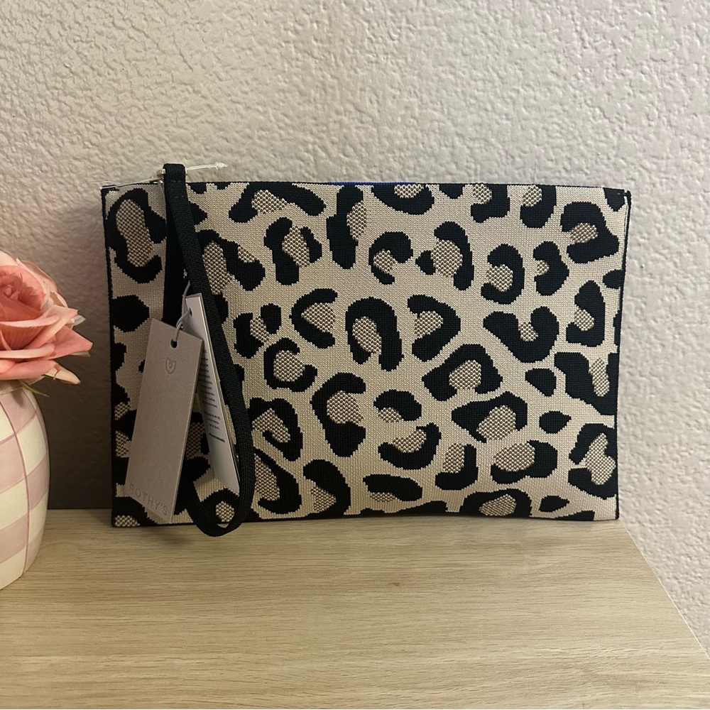 Rothy’s The Wristlet